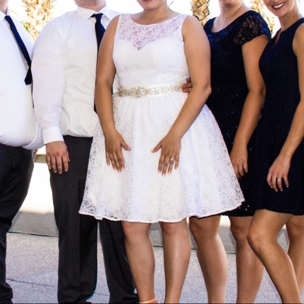 Short Lace Wedding Dress 18